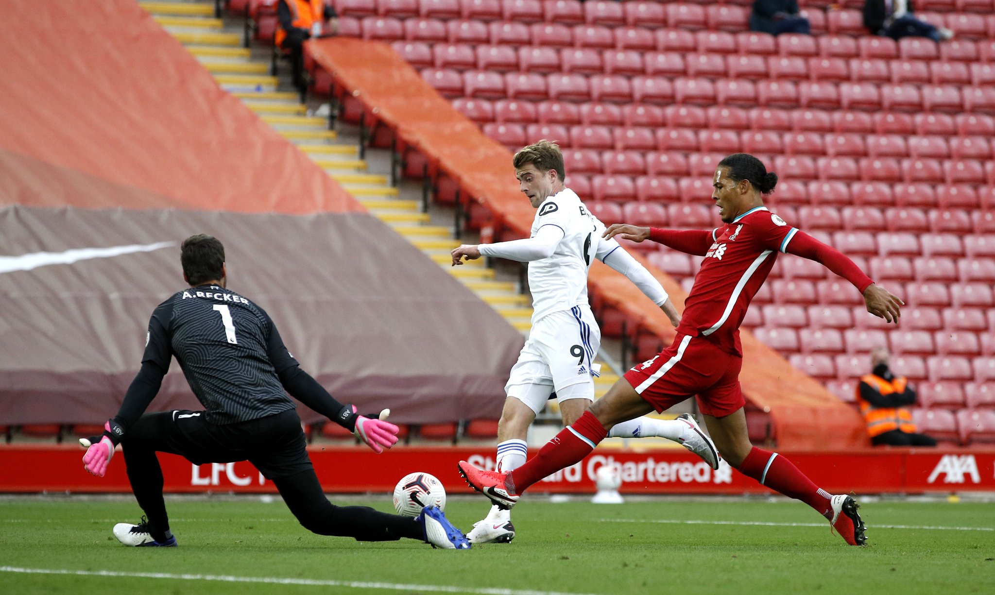 留给后防的 留给后防的